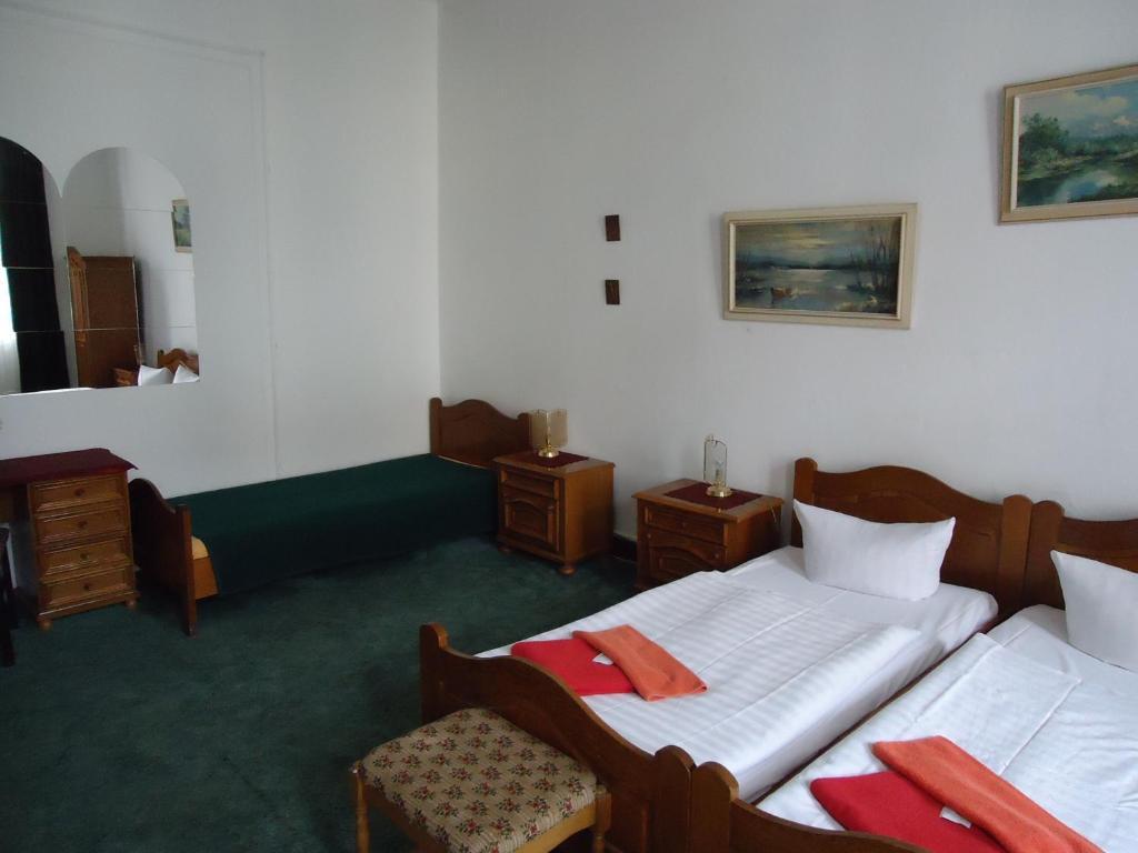 Hotel-Pension Insel Rugen Берлин Номер фото